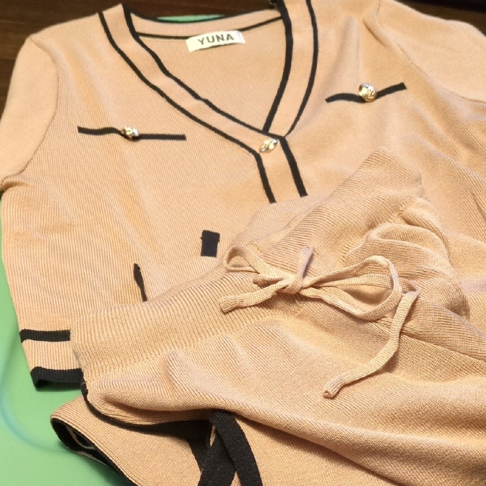 Yuna Tan and Black Knit Set NWOT